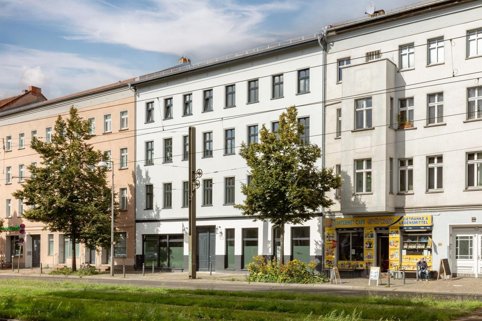 Coolest In Berlin, Easy Check-in, Close To Center, Black & White Maisonette #6 Apartment Berlin